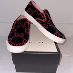 Men’s Gucci slip on